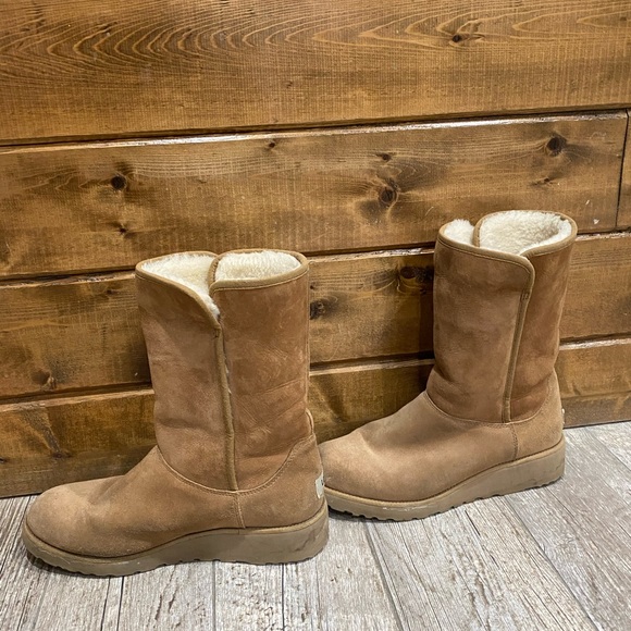 UGG Chestnut Women's Slim Sheepskin Amie Boots - Picture 3 of 7
